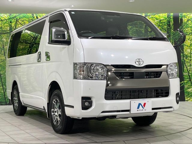 TOYOTA HIACE van 4WD 2023