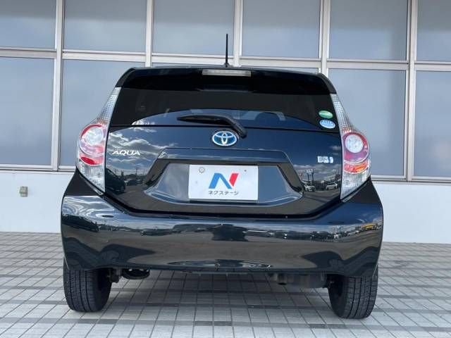 TOYOTA AQUA 2012