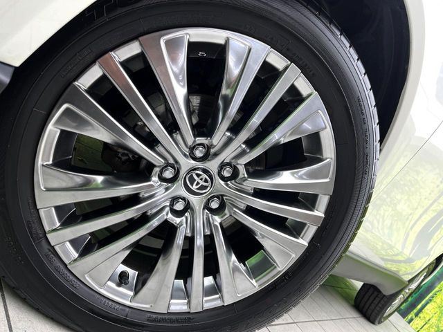 TOYOTA HARRIER HYBRID 2021