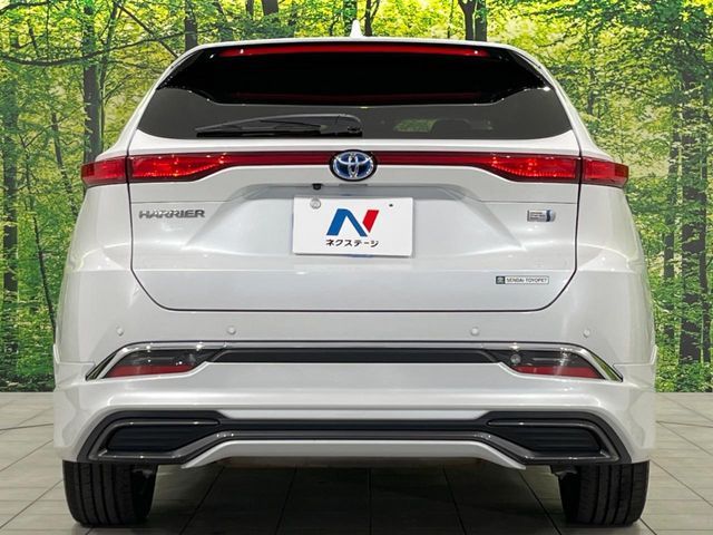 TOYOTA HARRIER HYBRID 2023