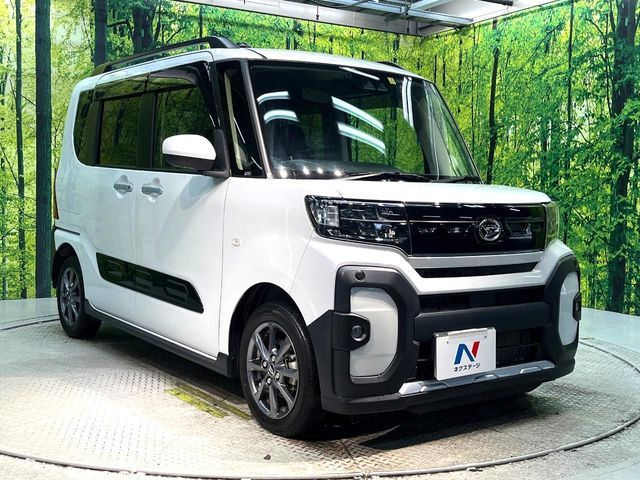 DAIHATSU TANTO FAN CROSS 2022