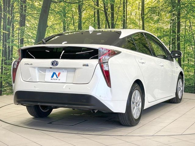 TOYOTA PRIUS 2017