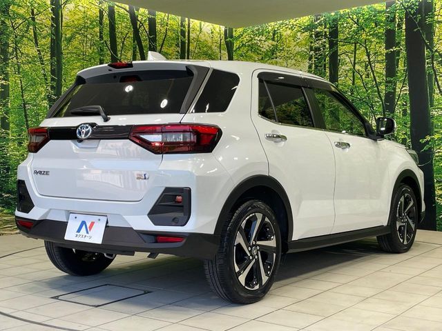 TOYOTA RAIZE HYBRID 2022