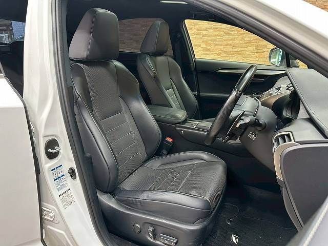 TOYOTA LEXUS NX300h AWD 2018