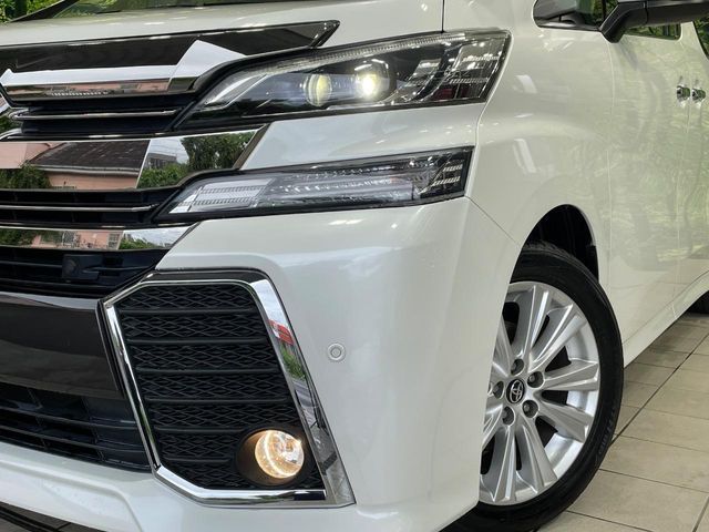 TOYOTA VELLFIRE 2016