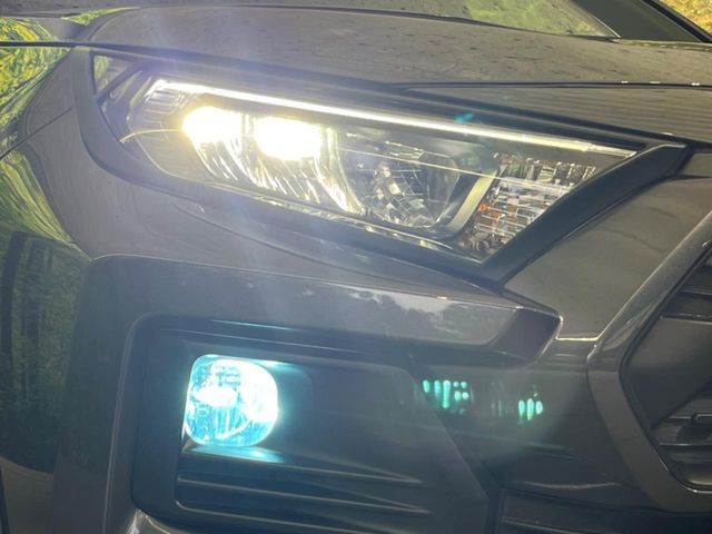 TOYOTA RAV4 4WD 2021