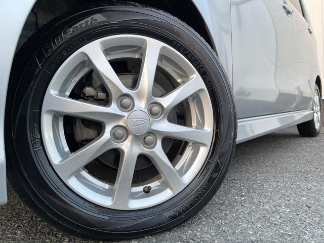 DAIHATSU MOVE CUSTOM 2013