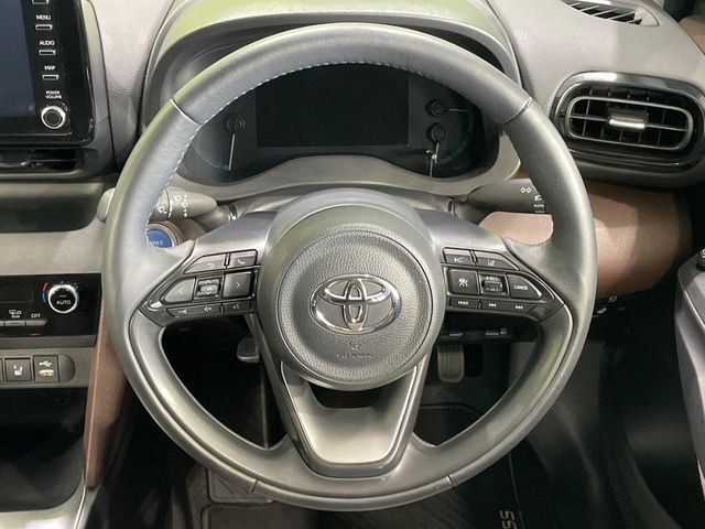 TOYOTA YARIS CROSS HYBRID 2022