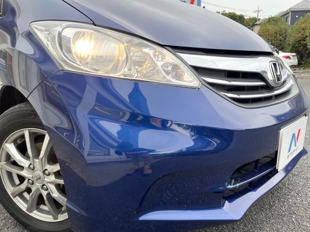 HONDA FREED 2011