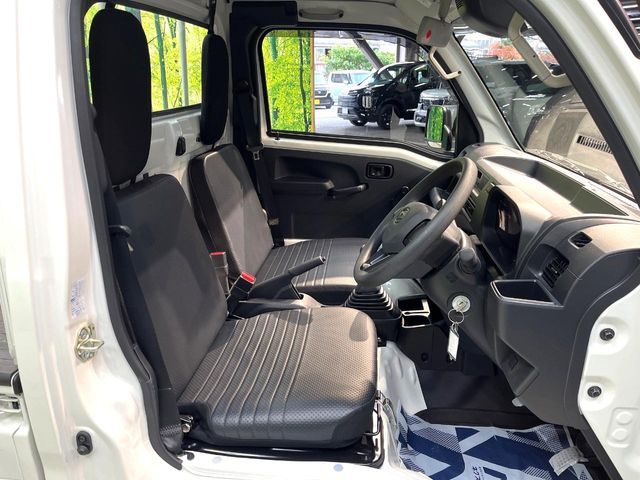 DAIHATSU HIJET truck 2025