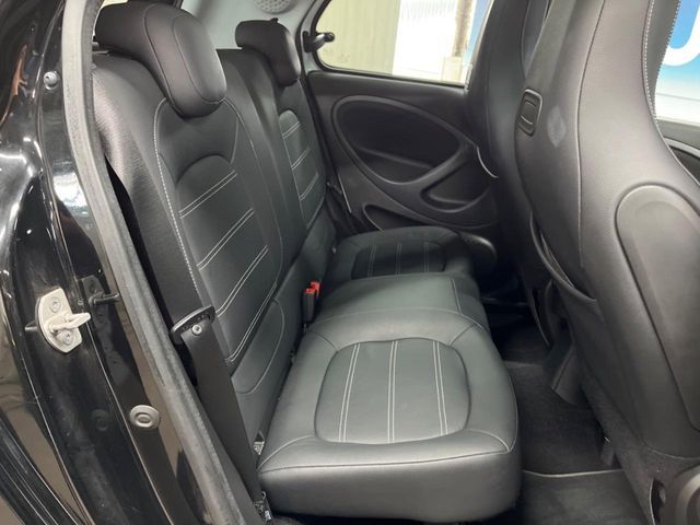 MCC SMART FORFOUR 2017