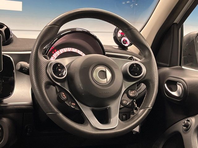 MCC SMART FORFOUR 2017