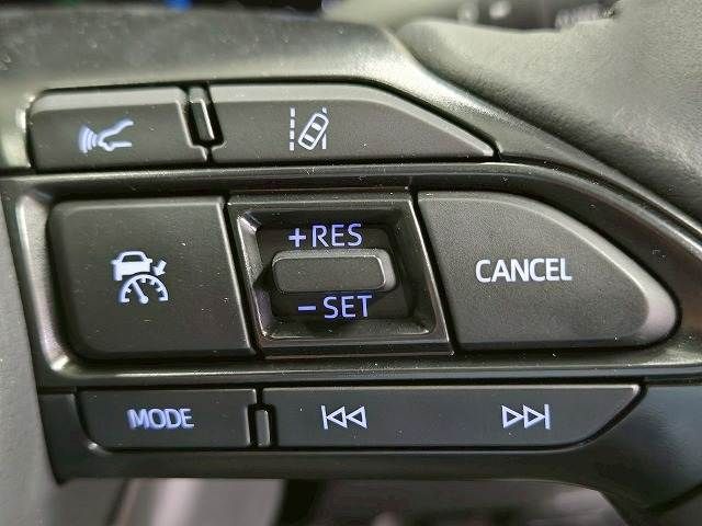 TOYOTA YARIS CROSS HYBRID 2022