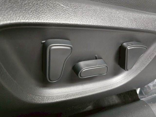 TOYOTA YARIS CROSS HYBRID 2022