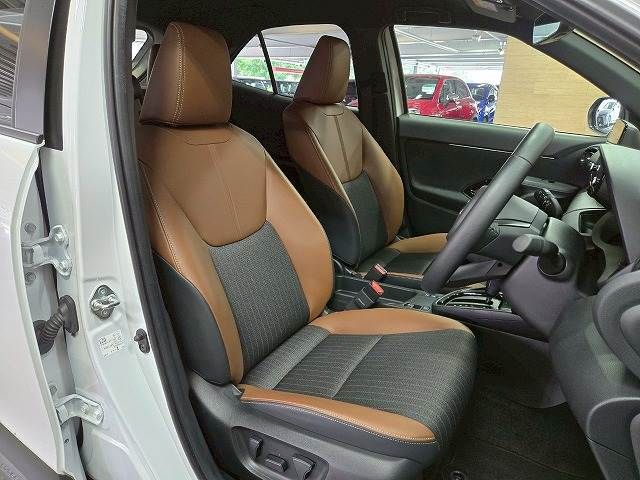 TOYOTA YARIS CROSS HYBRID 2022