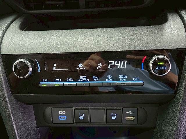 TOYOTA YARIS CROSS HYBRID 2022