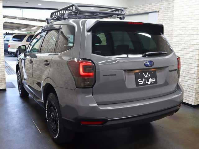 SUBARU FORESTER 2017