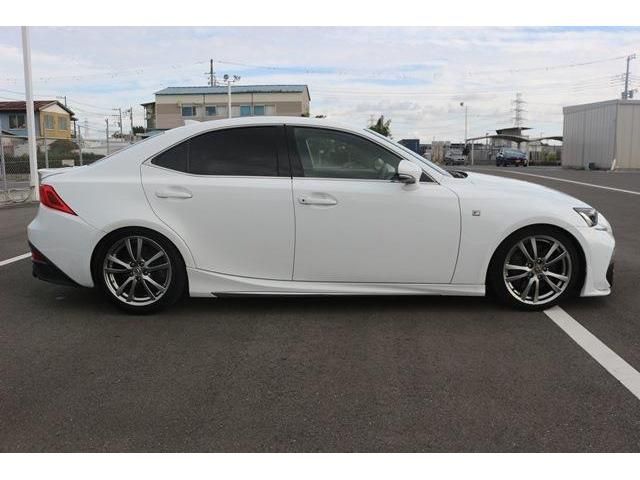 TOYOTA LEXUS IS300 2017