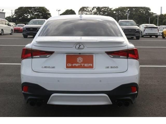TOYOTA LEXUS IS300 2017