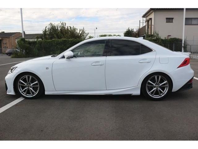 TOYOTA LEXUS IS300 2017
