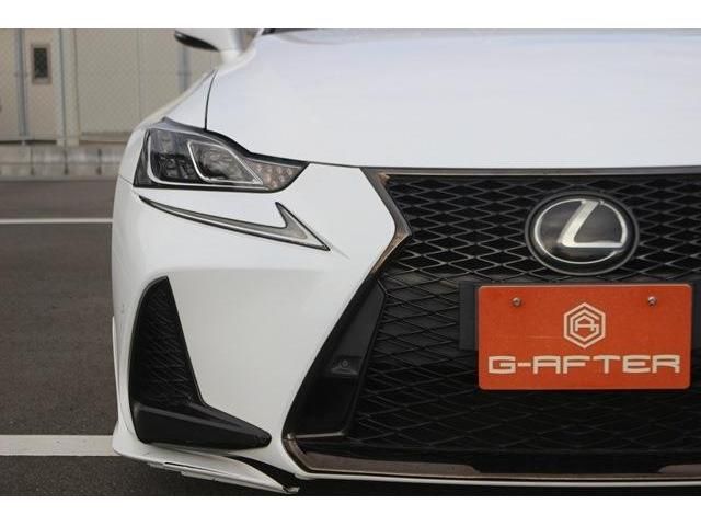 TOYOTA LEXUS IS300 2017