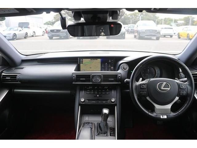 TOYOTA LEXUS IS300 2017