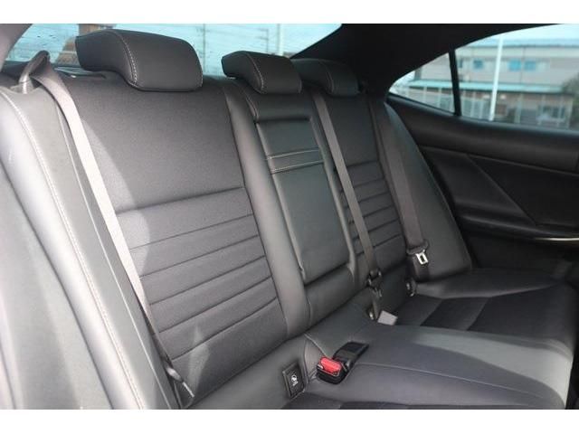 TOYOTA LEXUS IS300 2017