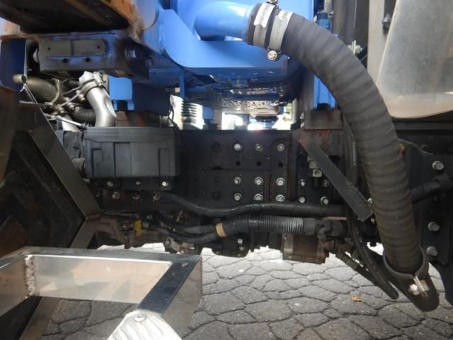 MITSUBISHI CANTER 2014