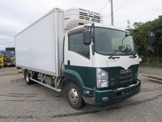 ISUZU FORWARD 2019