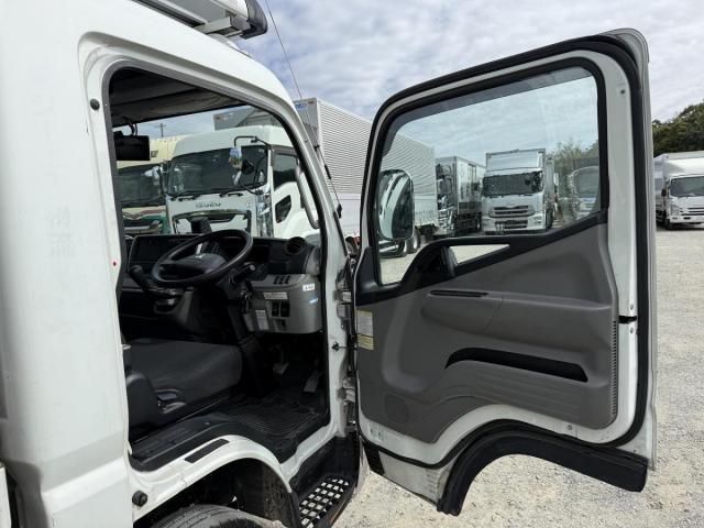 MITSUBISHI CANTER 2020