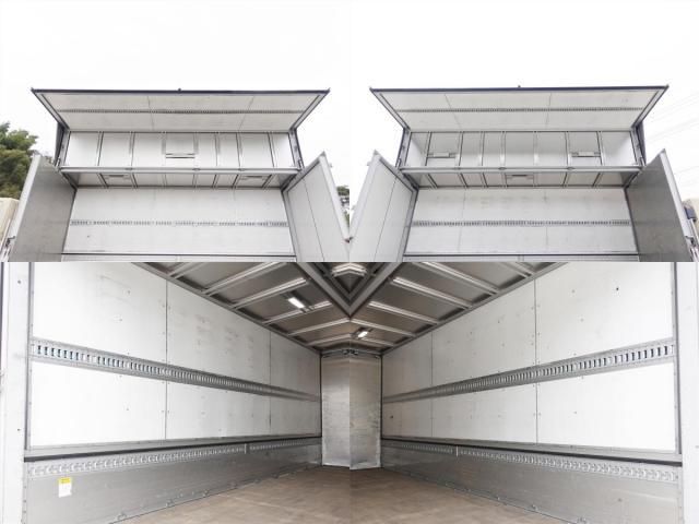 MITSUBISHI FUSOU FIGHTER 2017