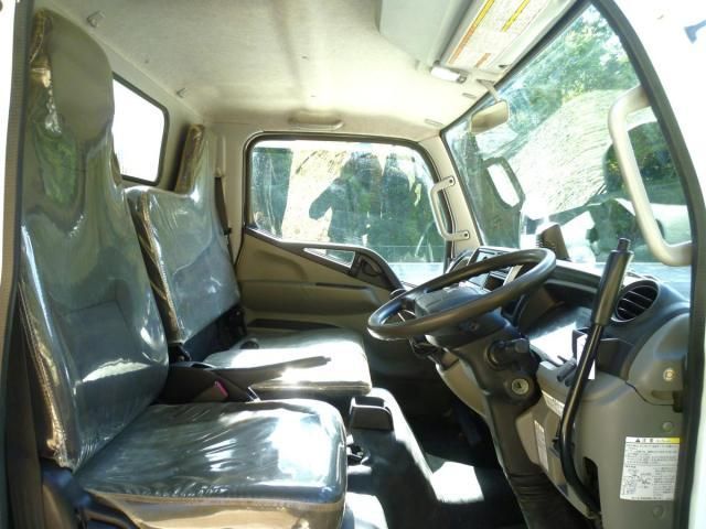 MITSUBISHI CANTER 2020