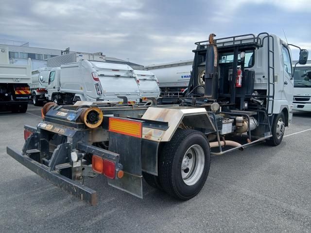 MITSUBISHI FUSOU FIGHTER 2011