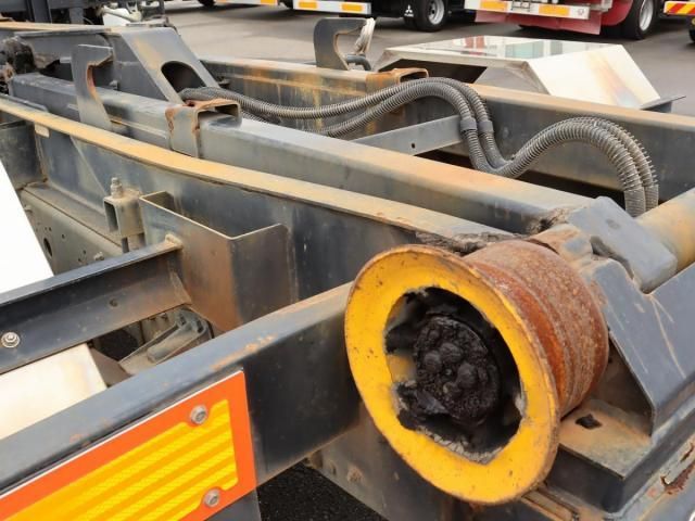 MITSUBISHI FUSOU FIGHTER 2011