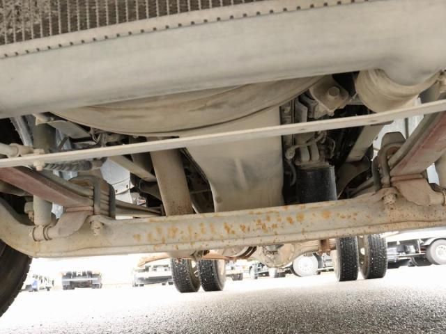 MITSUBISHI FUSOU FIGHTER 2011