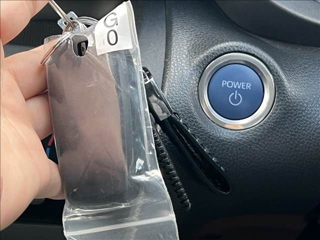 TOYOTA YARIS CROSS HYBRID 2023