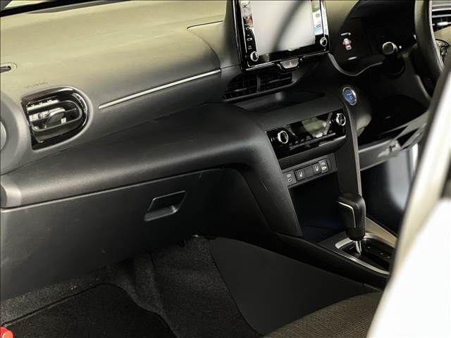 TOYOTA YARIS CROSS HYBRID 2023