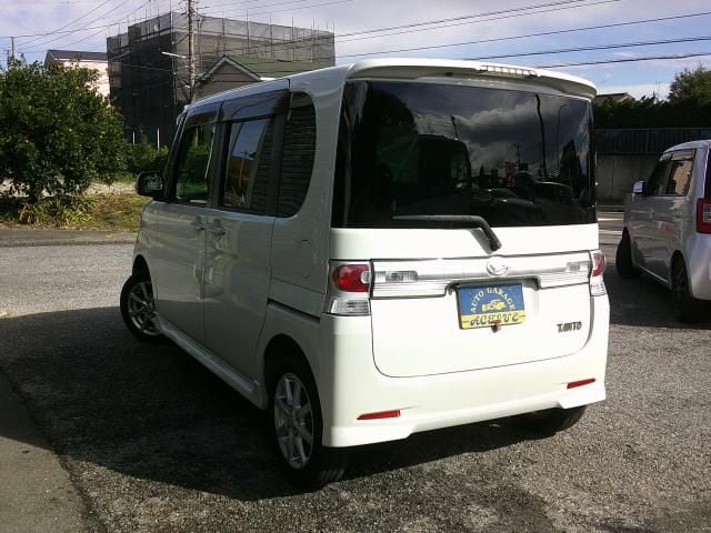 DAIHATSU TANTO CUSTOM 2009