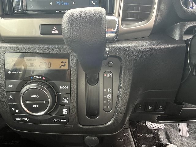 SUZUKI Spacia custom Z 2017