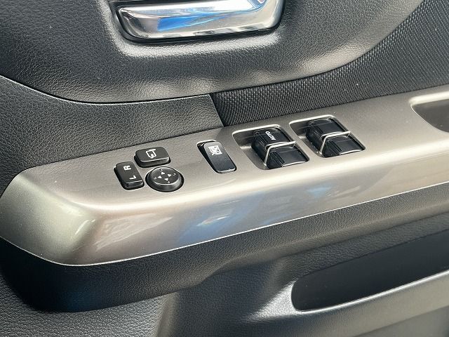 SUZUKI Spacia custom Z 2017