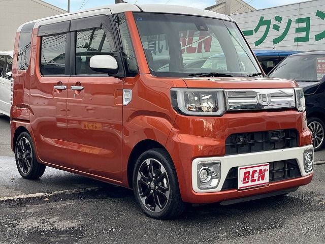 DAIHATSU WAKE 2017