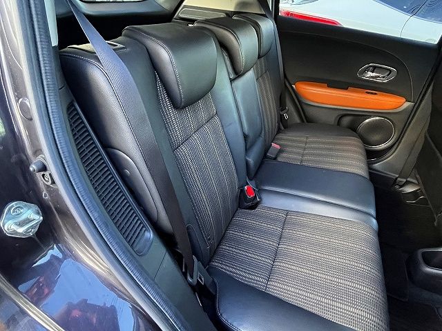 HONDA VEZEL HYBRID 2014