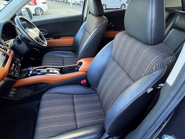 HONDA VEZEL HYBRID 2014