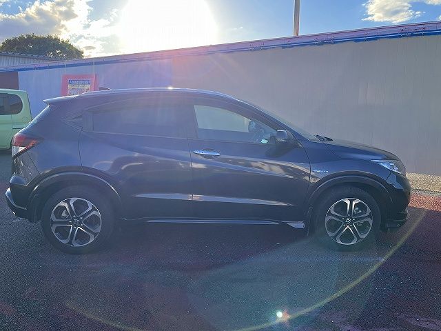 HONDA VEZEL HYBRID 2014