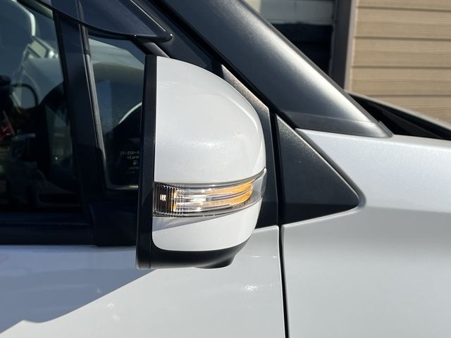 MITSUBISHI ek X 2020