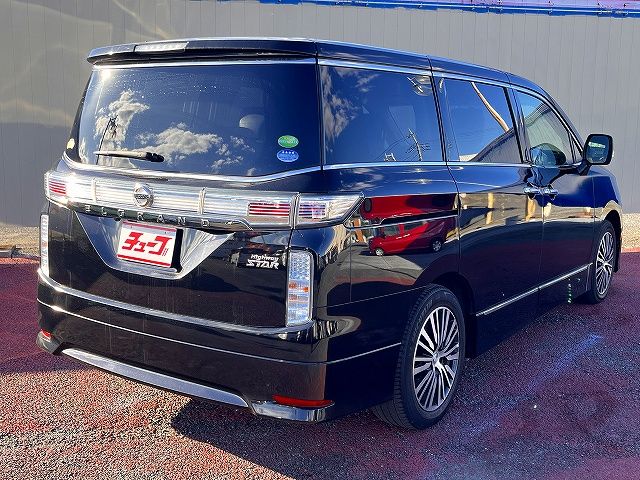 NISSAN ELGRAND 2018
