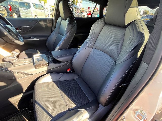 TOYOTA HARRIER 2WD 2020