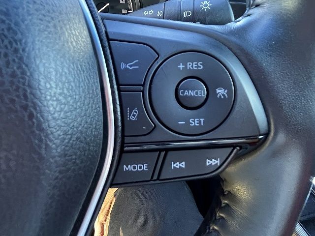 TOYOTA HARRIER 2WD 2020