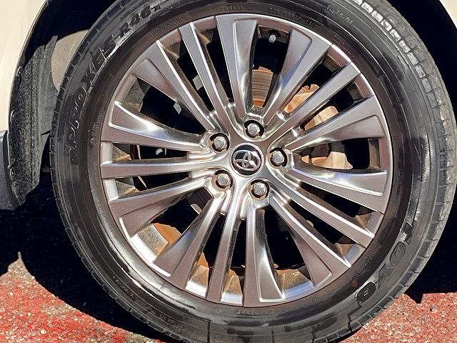 TOYOTA HARRIER 2WD 2020