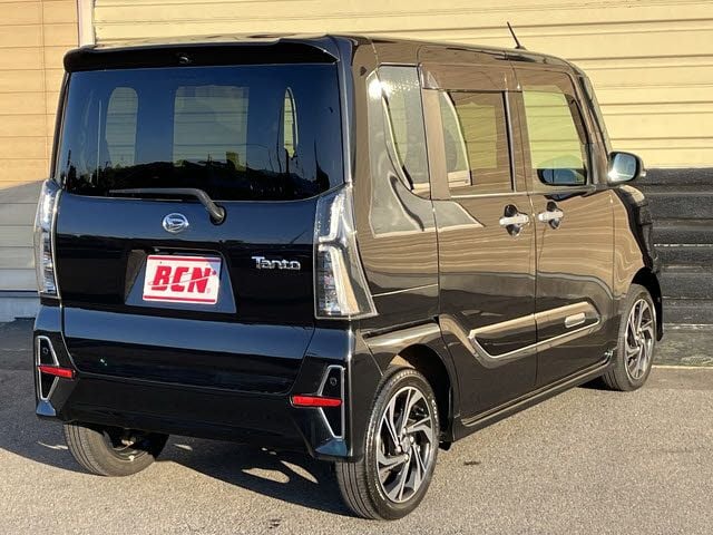 DAIHATSU TANTO CUSTOM 4WD 2021